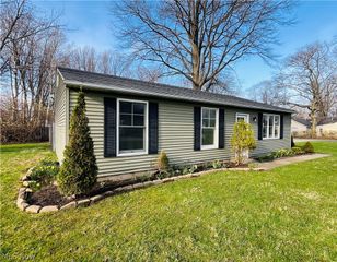 7063 Lake Road, Madison, OH 44057