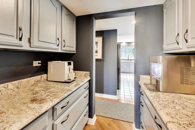 1203 MACINTOSH Drive, Wauconda, IL 60084