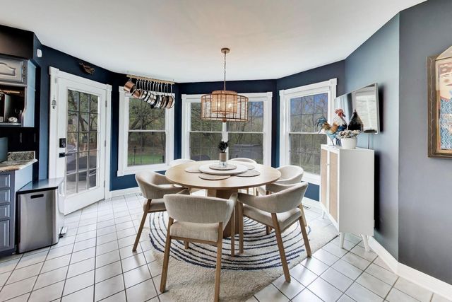 1203 MACINTOSH Drive, Wauconda, IL 60084