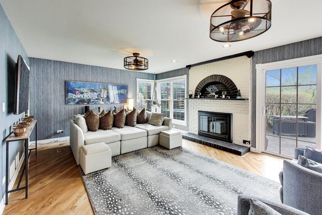 1203 MACINTOSH Drive, Wauconda, IL 60084