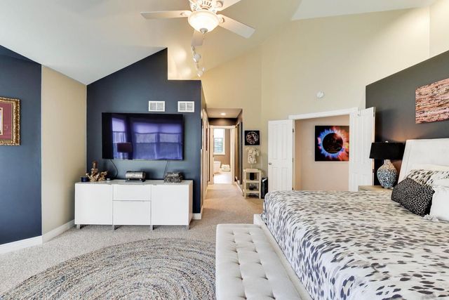 1203 MACINTOSH Drive, Wauconda, IL 60084