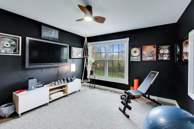 1203 MACINTOSH Drive, Wauconda, IL 60084