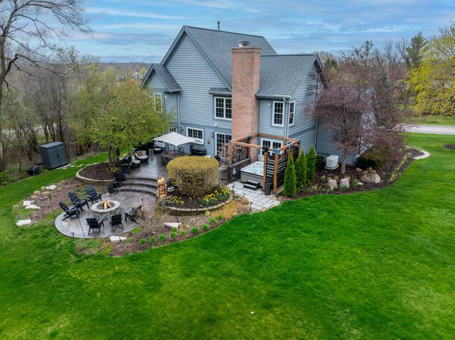 1203 MACINTOSH Drive, Wauconda, IL 60084