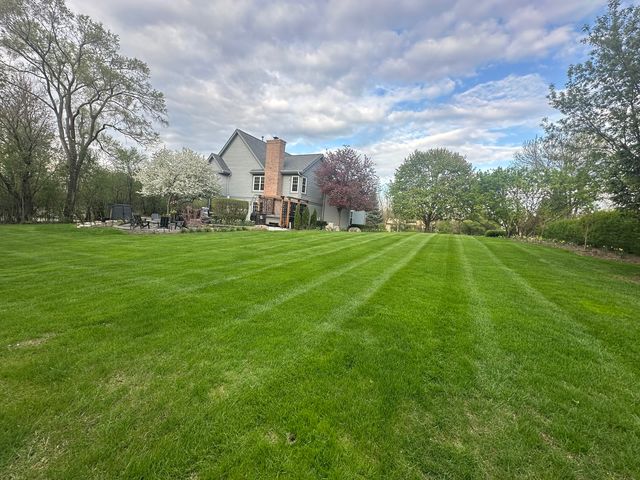 1203 MACINTOSH Drive, Wauconda, IL 60084