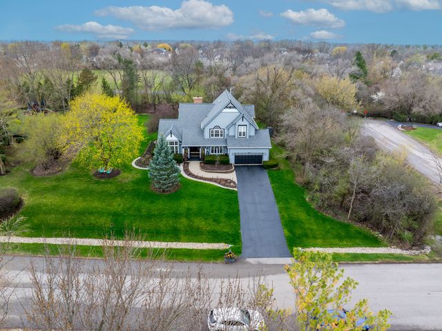 1203 MACINTOSH Drive, Wauconda, IL 60084