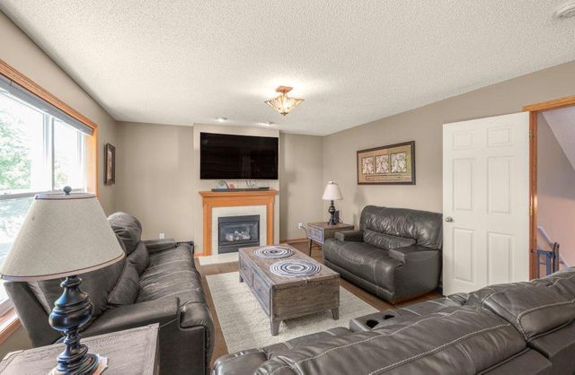4355 Kaelin Circle NE, Saint Michael, MN 55376