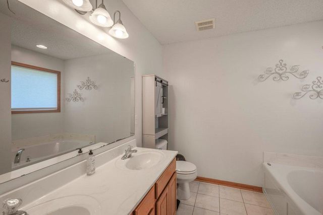 4355 Kaelin Circle NE, Saint Michael, MN 55376