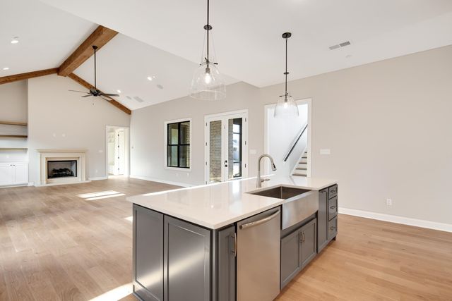 300 MARY TAYLOR WAY, Piperton, TN 38017