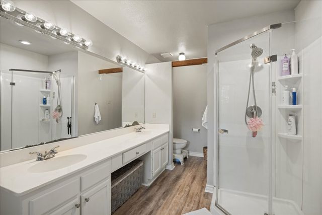 9209 Hanging Moss Drive, Granbury, TX 76049