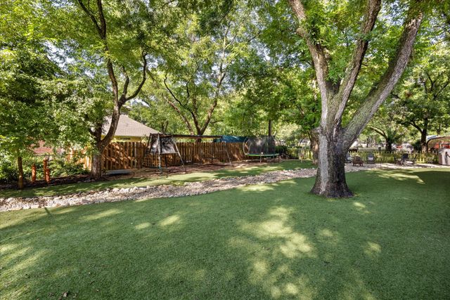 9209 Hanging Moss Drive, Granbury, TX 76049