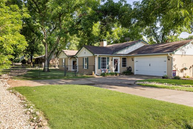 9209 Hanging Moss Drive, Granbury, TX 76049