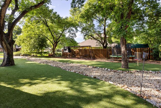 9209 Hanging Moss Drive, Granbury, TX 76049
