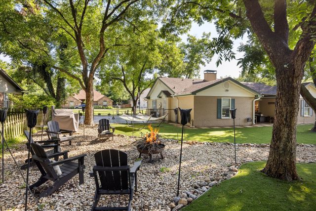 9209 Hanging Moss Drive, Granbury, TX 76049
