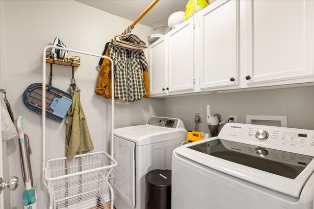 9209 Hanging Moss Drive, Granbury, TX 76049
