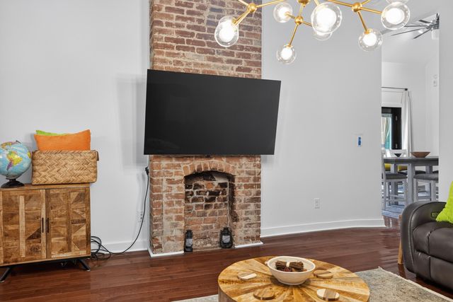 617 N Broadway, Lexington, KY 40508