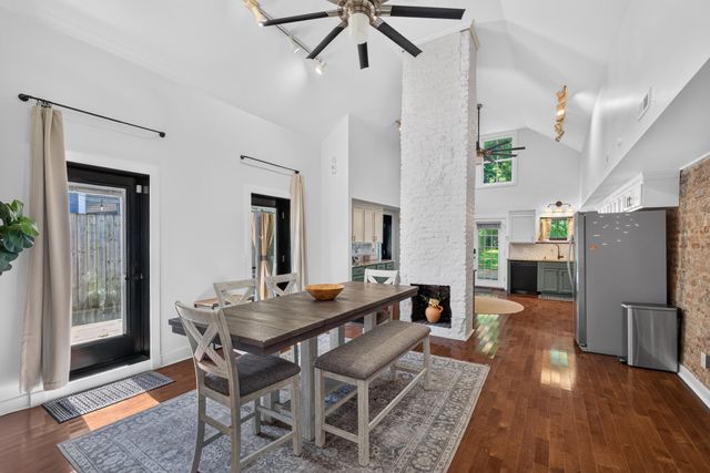 617 N Broadway, Lexington, KY 40508