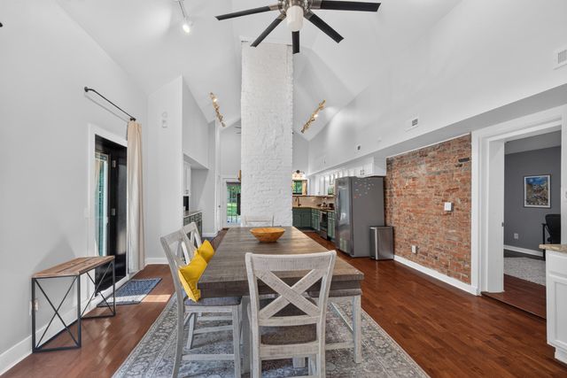 617 N Broadway, Lexington, KY 40508
