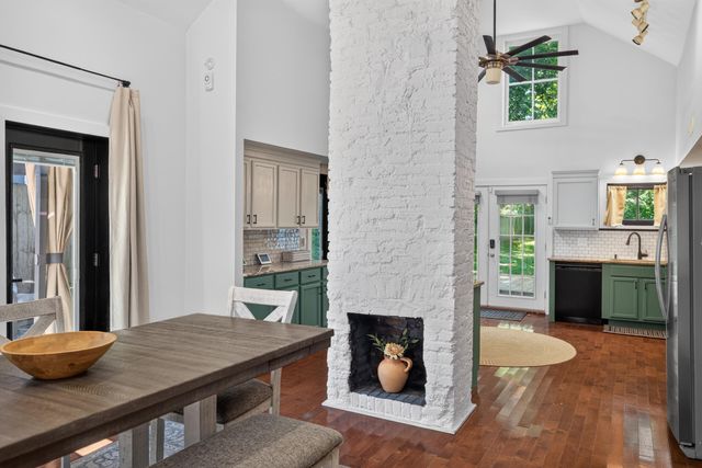 617 N Broadway, Lexington, KY 40508