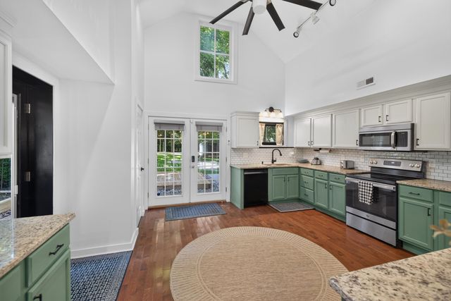 617 N Broadway, Lexington, KY 40508