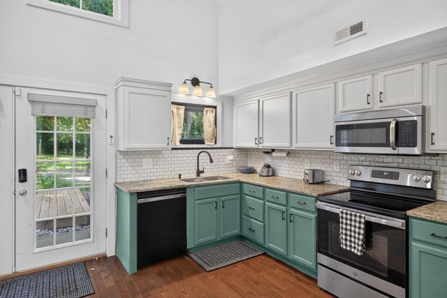 617 N Broadway, Lexington, KY 40508