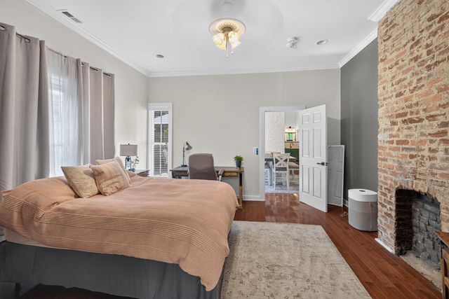 617 N Broadway, Lexington, KY 40508