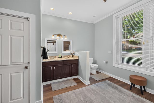 617 N Broadway, Lexington, KY 40508