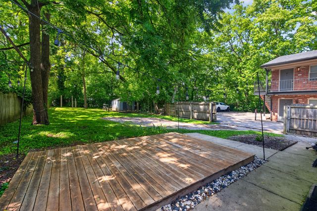 617 N Broadway, Lexington, KY 40508