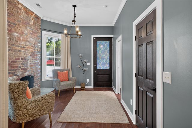 617 N Broadway, Lexington, KY 40508
