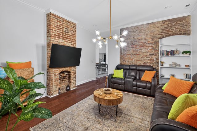 617 N Broadway, Lexington, KY 40508