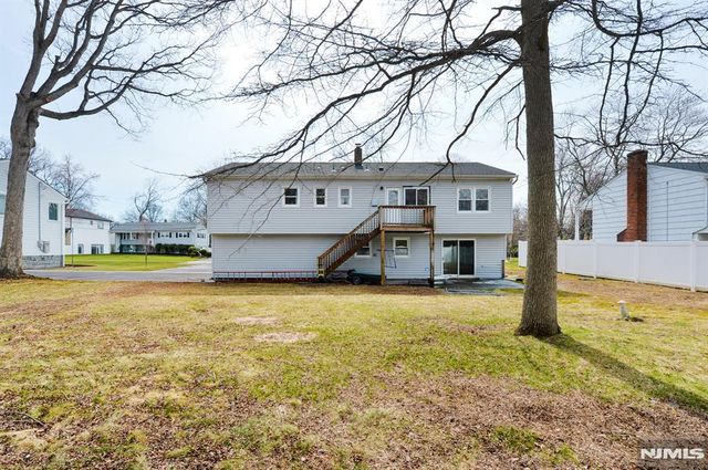 269 Columbia Terrace, Paramus, NJ 07652