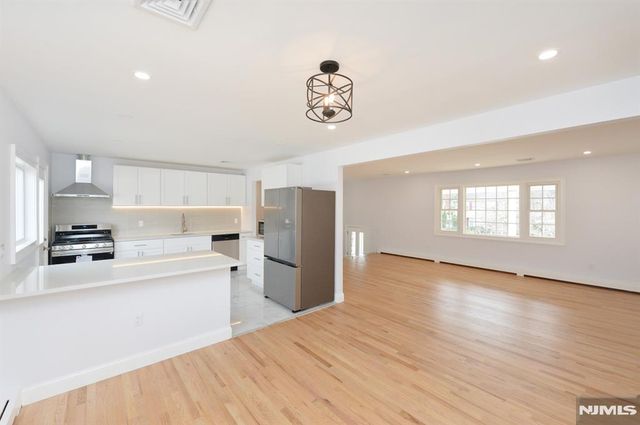 269 Columbia Terrace, Paramus, NJ 07652