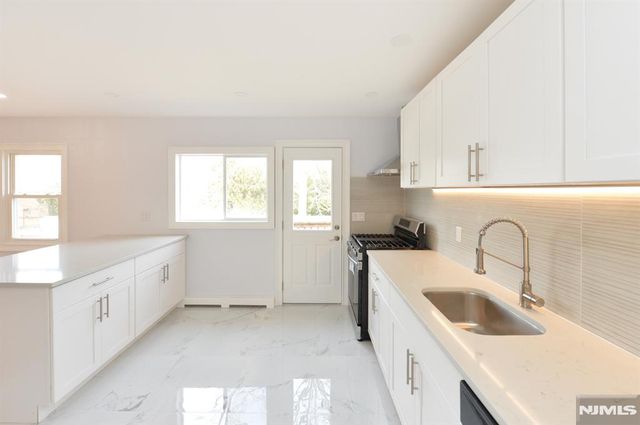 269 Columbia Terrace, Paramus, NJ 07652