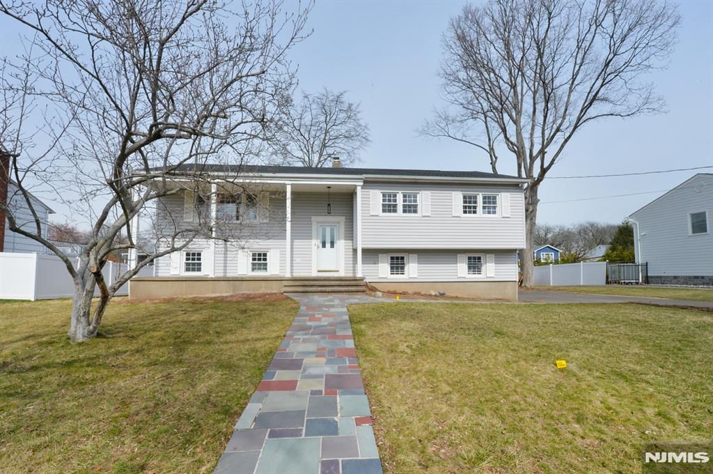 269 Columbia Terrace, Paramus, NJ 07652