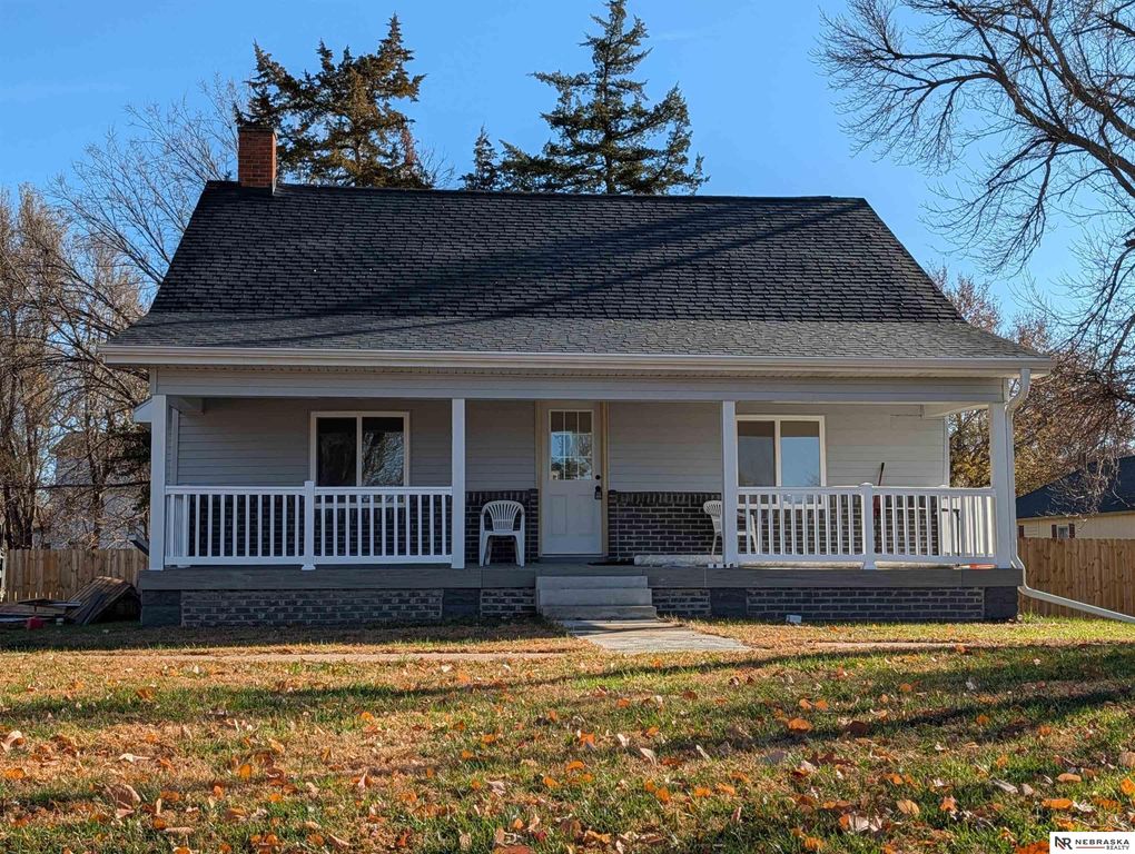 1530 N LINDEN Street, Wahoo, NE 68066