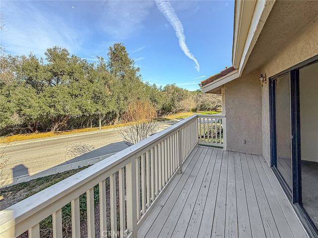 230 Via Del Caballo, Oak Park, CA 91377