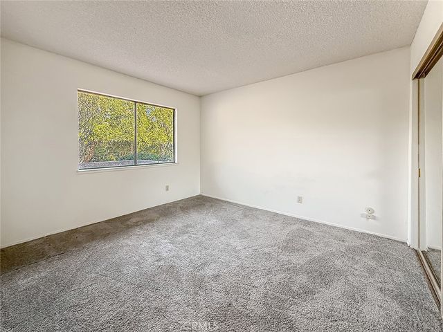 230 Via Del Caballo, Oak Park, CA 91377