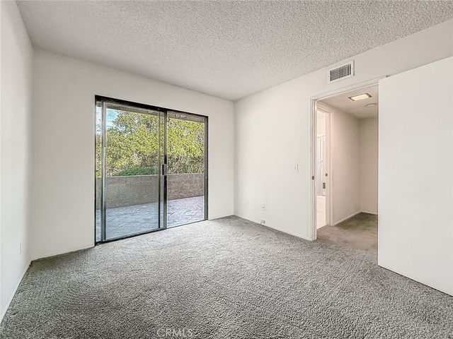 230 Via Del Caballo, Oak Park, CA 91377
