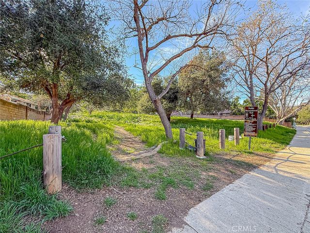 230 Via Del Caballo, Oak Park, CA 91377