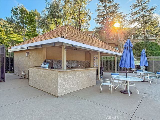 230 Via Del Caballo, Oak Park, CA 91377