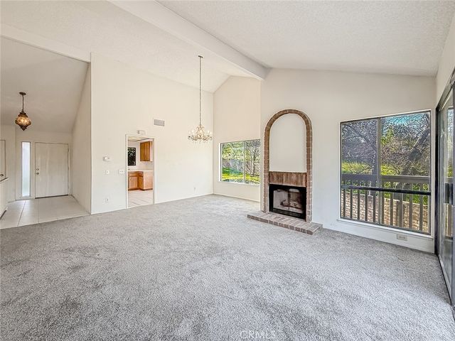 230 Via Del Caballo, Oak Park, CA 91377