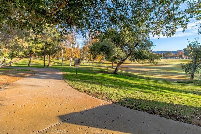 230 Via Del Caballo, Oak Park, CA 91377