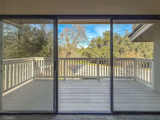 230 Via Del Caballo, Oak Park, CA 91377