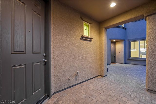 2605 Chateau Clermont Street, Henderson, NV 89044