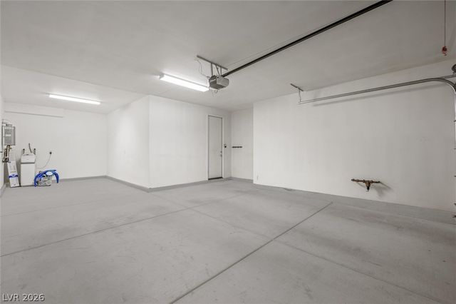 2605 Chateau Clermont Street, Henderson, NV 89044