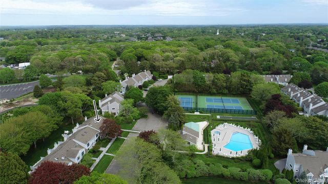 50 Hubbard Lane 117, Southampton, NY 11968