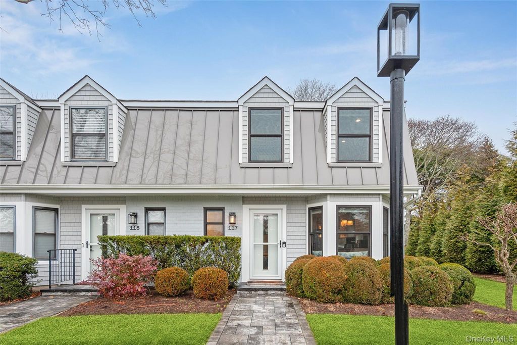 50 Hubbard Lane 117, Southampton, NY 11968