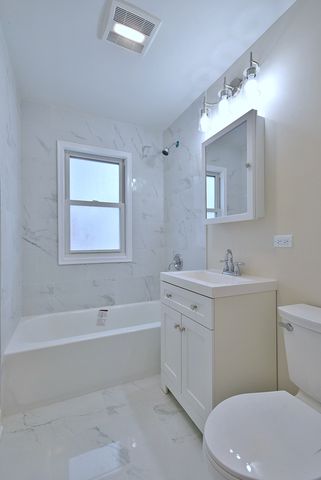 9016 Southview Avenue, Brookfield, IL 60513