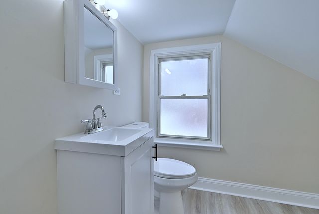 9016 Southview Avenue, Brookfield, IL 60513