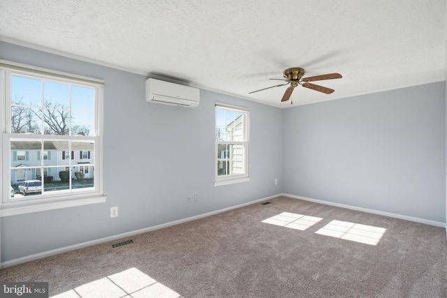 7470 WOUNDED KNEE RD, Lorton, VA 22079