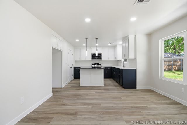 2629 W 68th Place S, Tulsa, OK 74132